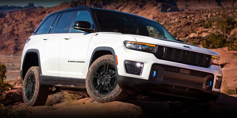 Introducing the 2024 Jeep Grand Cherokee L: Elevated Elegance