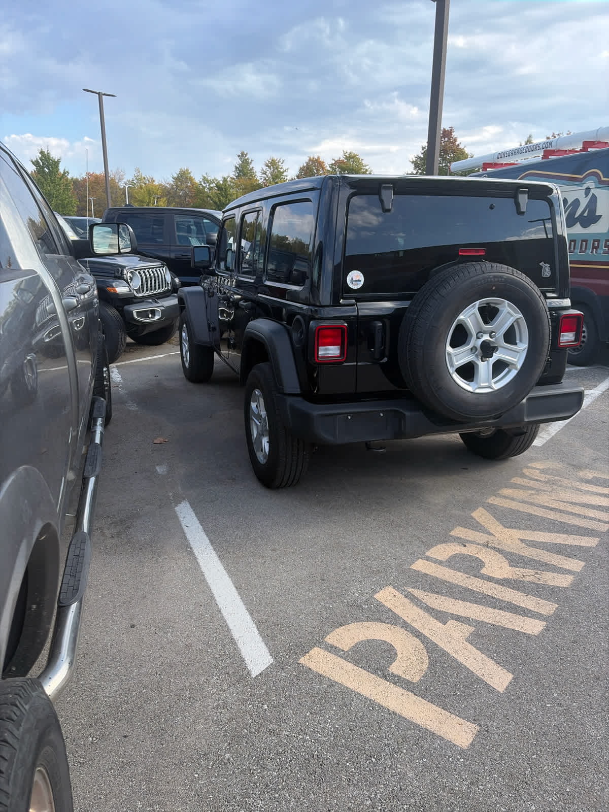 2023 Jeep Wrangler 4-Door Sport S 4x4
