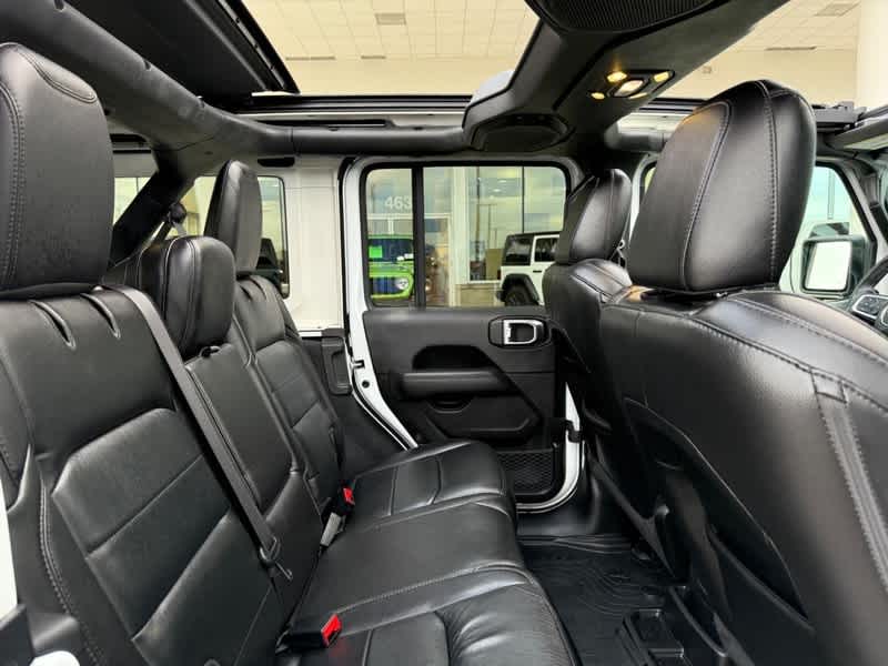 2019 Jeep Wrangler Unlimited Sahara Altitude 4x4