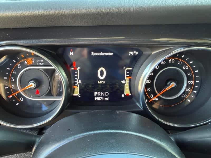 2022 Jeep Wrangler Sahara Altitude 4x4