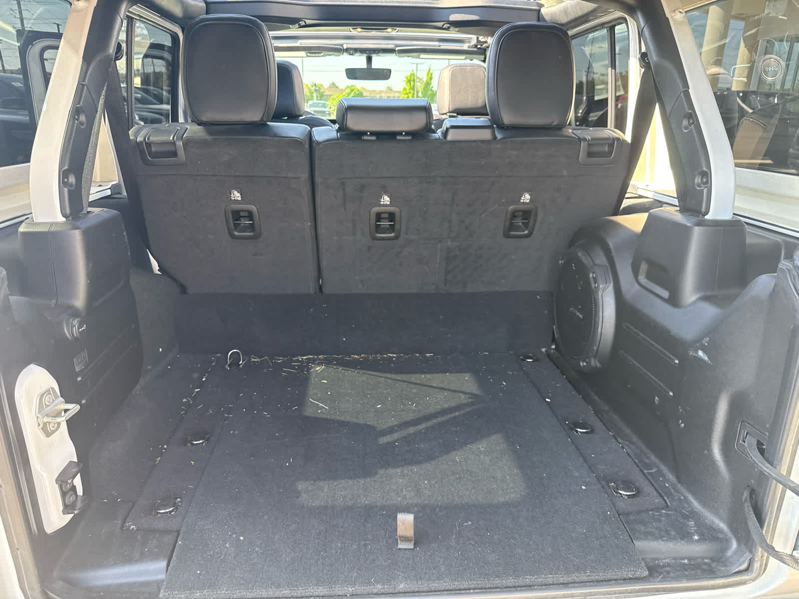 2023 Jeep Wrangler 4xe Sahara - 4x4