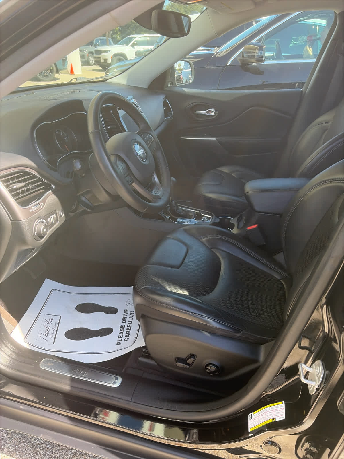 2019 Jeep Cherokee Limited FWD