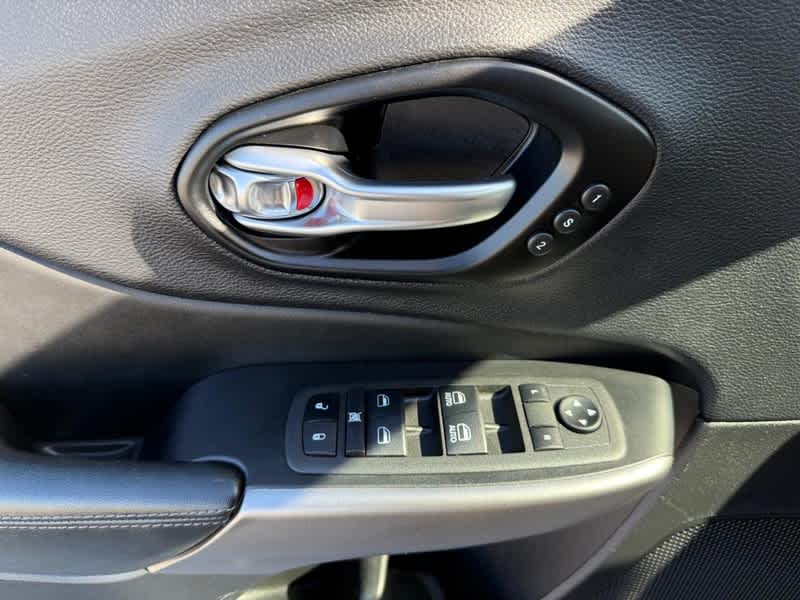 2022 Jeep Cherokee Limited 4x4