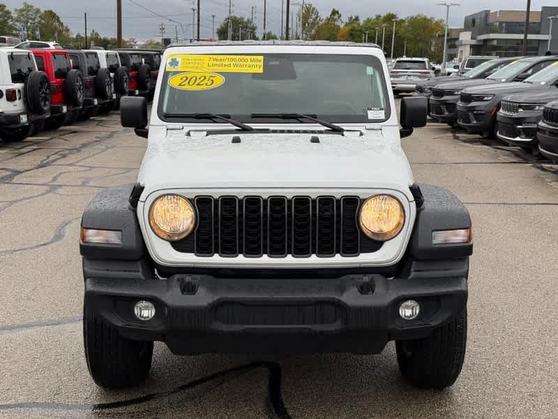 2025 Jeep Wrangler 4-Door Summit 4x4