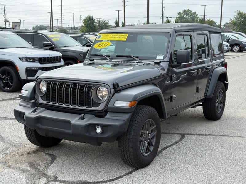 2025 Jeep Wrangler 4-Door Summit 4x4
