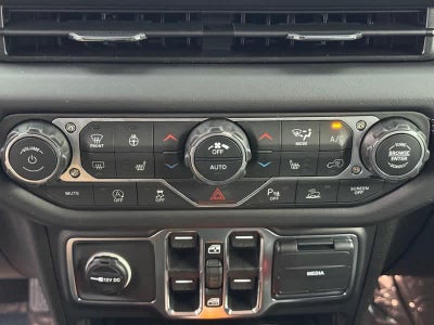 2026 Jeep Wrangler 4-DOOR SAHARA