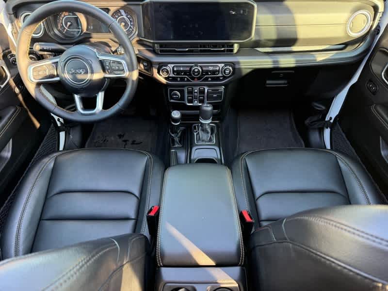 2024 Jeep Wrangler 4-Door Sahara 4x4