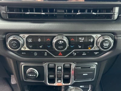 2024 Jeep Wrangler 4-Door Sahara 4x4