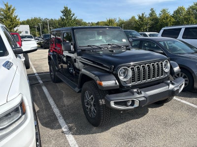 2025 Jeep Wrangler 4-Door Sahara 4x4