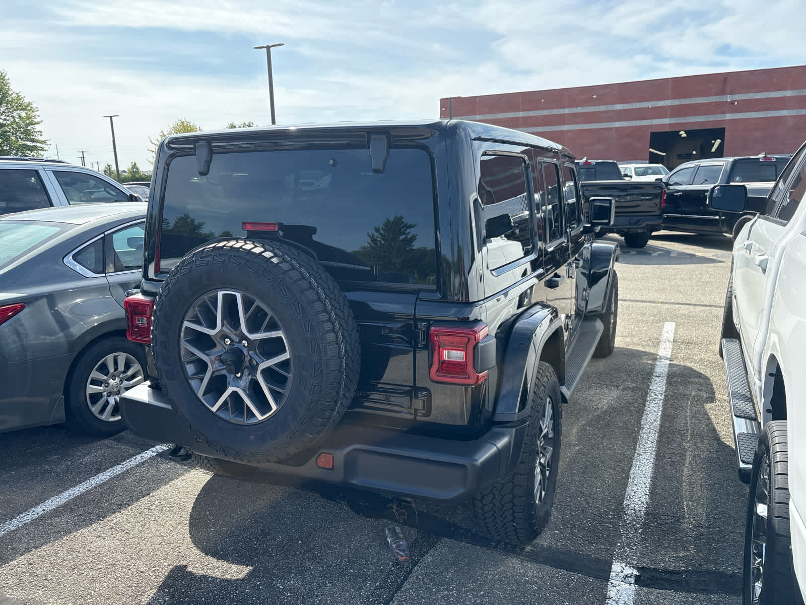 2025 Jeep Wrangler 4-Door Sahara 4x4