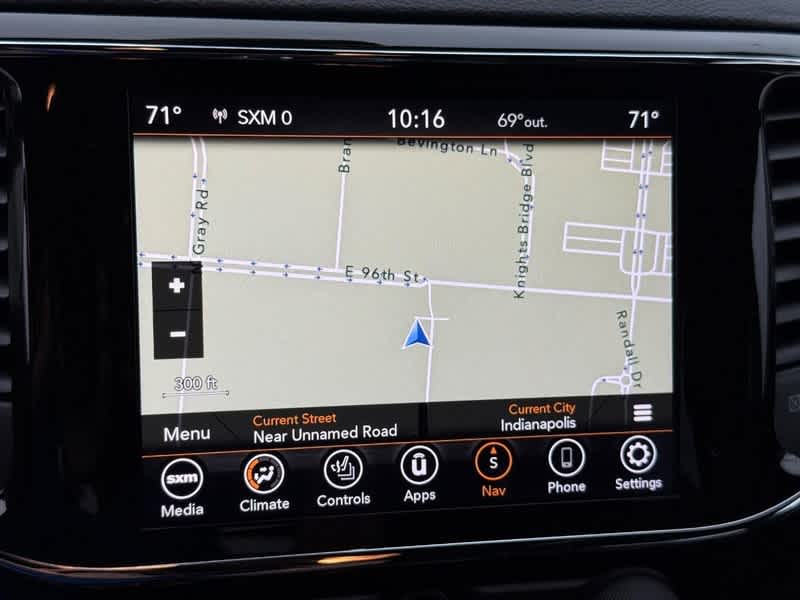 2022 Jeep Grand Cherokee Laredo E 4x4
