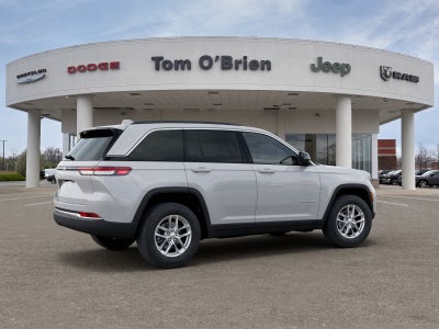 2026 Jeep Grand Cherokee LAREDO 4X4