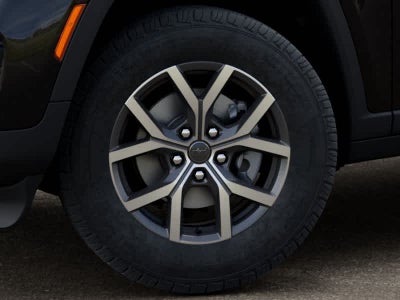 2027 Jeep Grand Cherokee LAREDO X 4X4