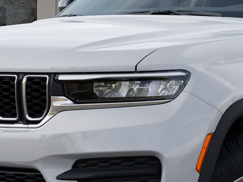 2026 Jeep Grand Cherokee LAREDO X 4X4