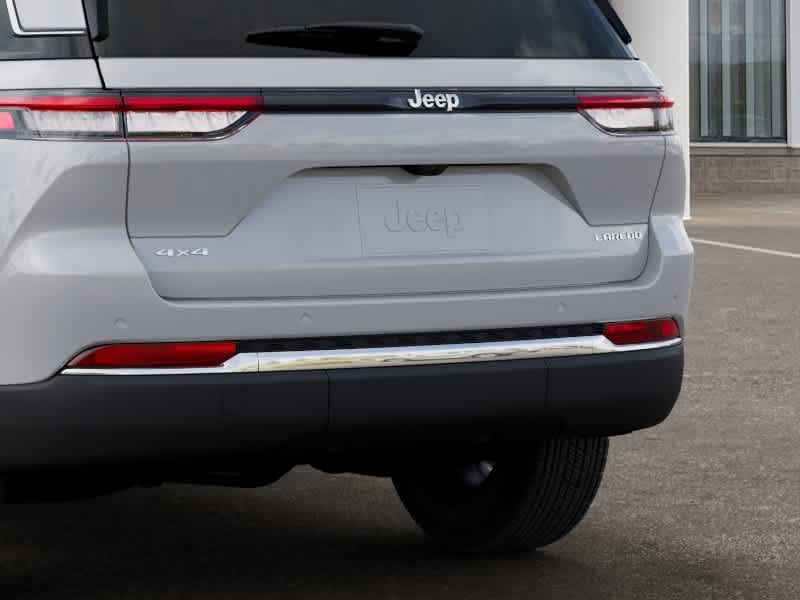2026 Jeep Grand Cherokee LAREDO X 4X4