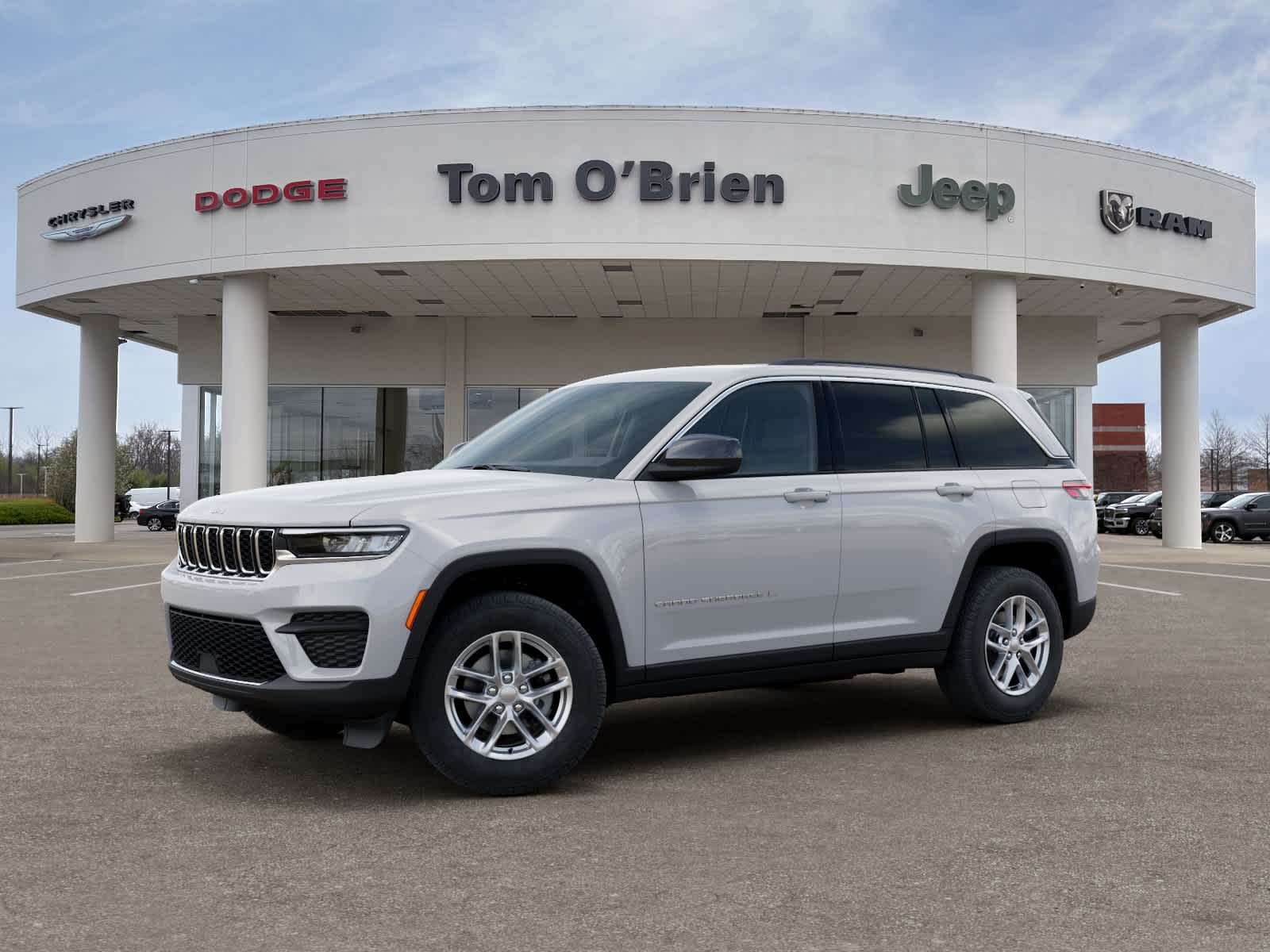 2026 Jeep Grand Cherokee LAREDO X 4X4