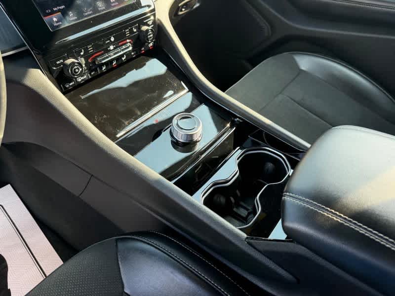 2023 Jeep Grand Cherokee Altitude 4x4