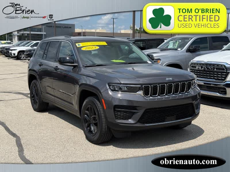 2023 Jeep Grand Cherokee Laredo X 4x4