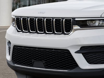 2027 Jeep Grand Cherokee LAREDO 4X4