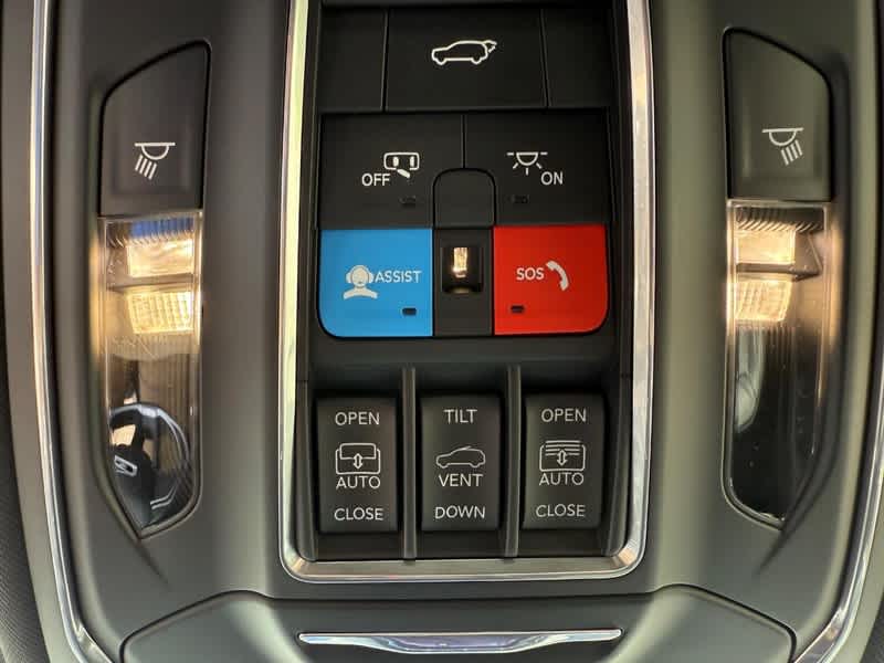 2025 Jeep Grand Cherokee LIMITED 4X4