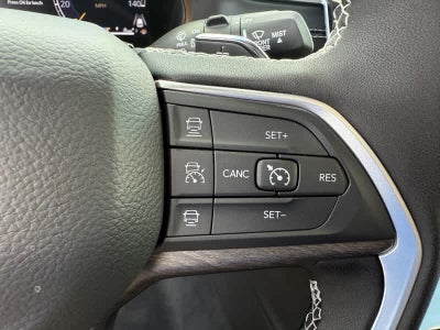 2025 Jeep Grand Cherokee LIMITED 4X4