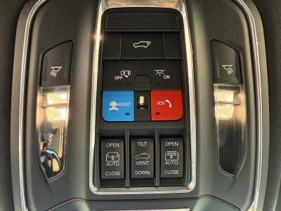 2025 Jeep Grand Cherokee LIMITED 4X4