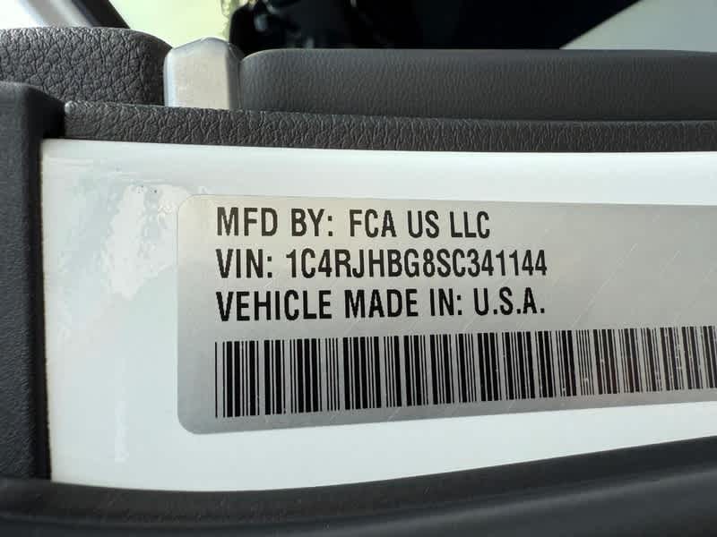 2025 Jeep Grand Cherokee LIMITED 4X4