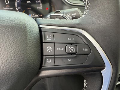 2025 Jeep Grand Cherokee LIMITED 4X4