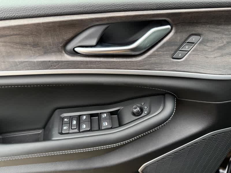 2026 Jeep Grand Cherokee LIMITED RESERVE 4X4