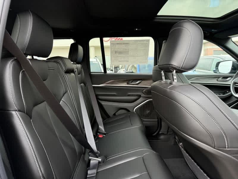 2026 Jeep Grand Cherokee LIMITED 4X4