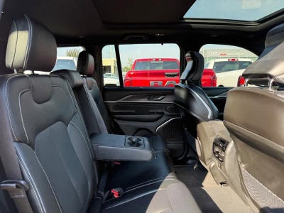 2024 Jeep Grand Cherokee Overland - 4x4