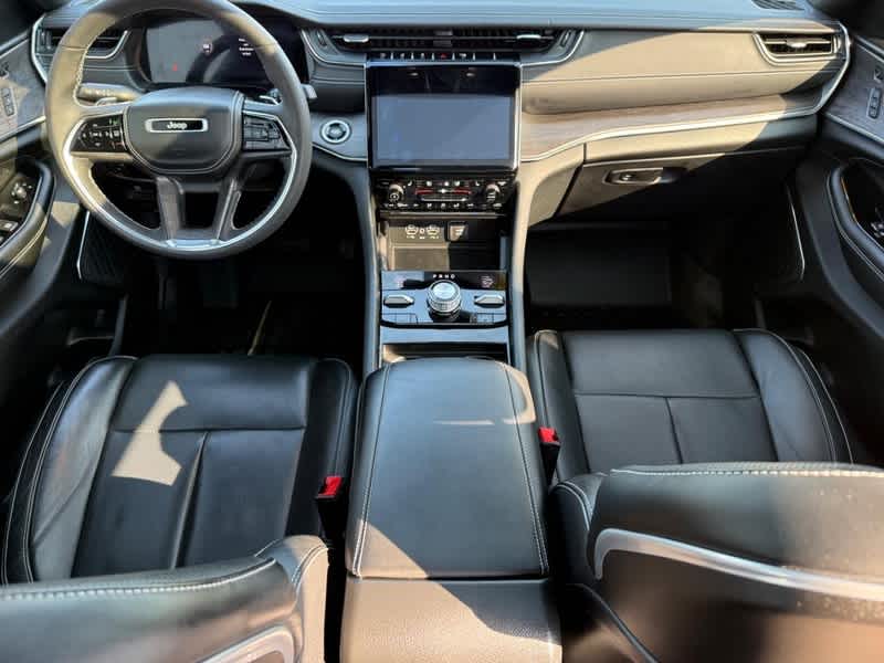 2024 Jeep Grand Cherokee Overland - 4x4