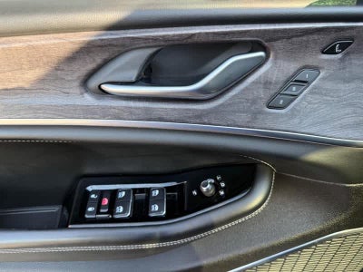 2024 Jeep Grand Cherokee Overland - 4x4