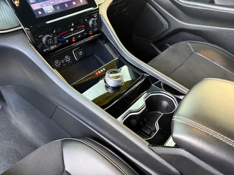 2023 Jeep Grand Cherokee L Altitude 4x4