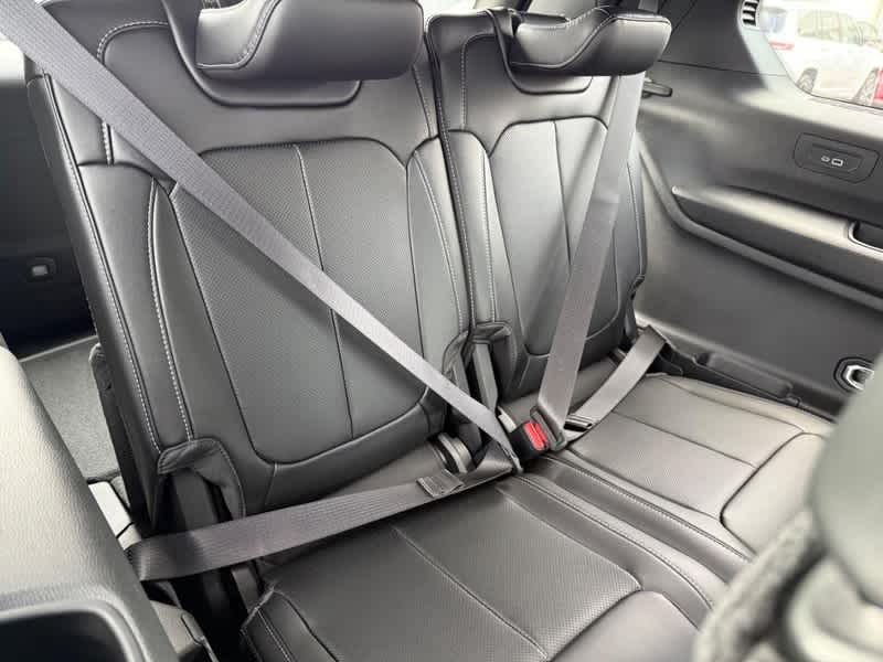 2025 Jeep Grand Cherokee L L LIMITED 4X4