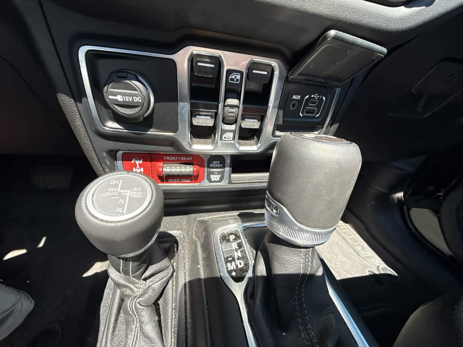 2025 Jeep Wrangler 4-Door Recon 4x4