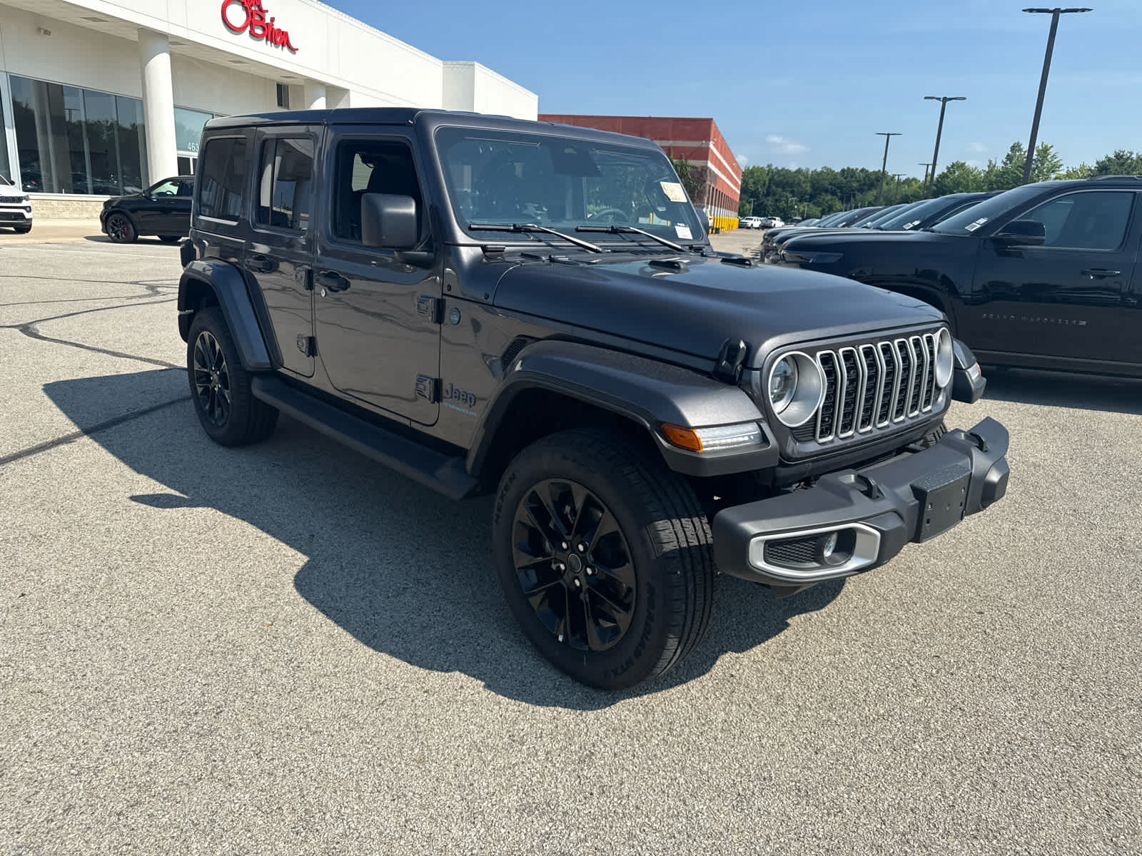 2025 Jeep Wrangler 4xe Sahara - 4x4