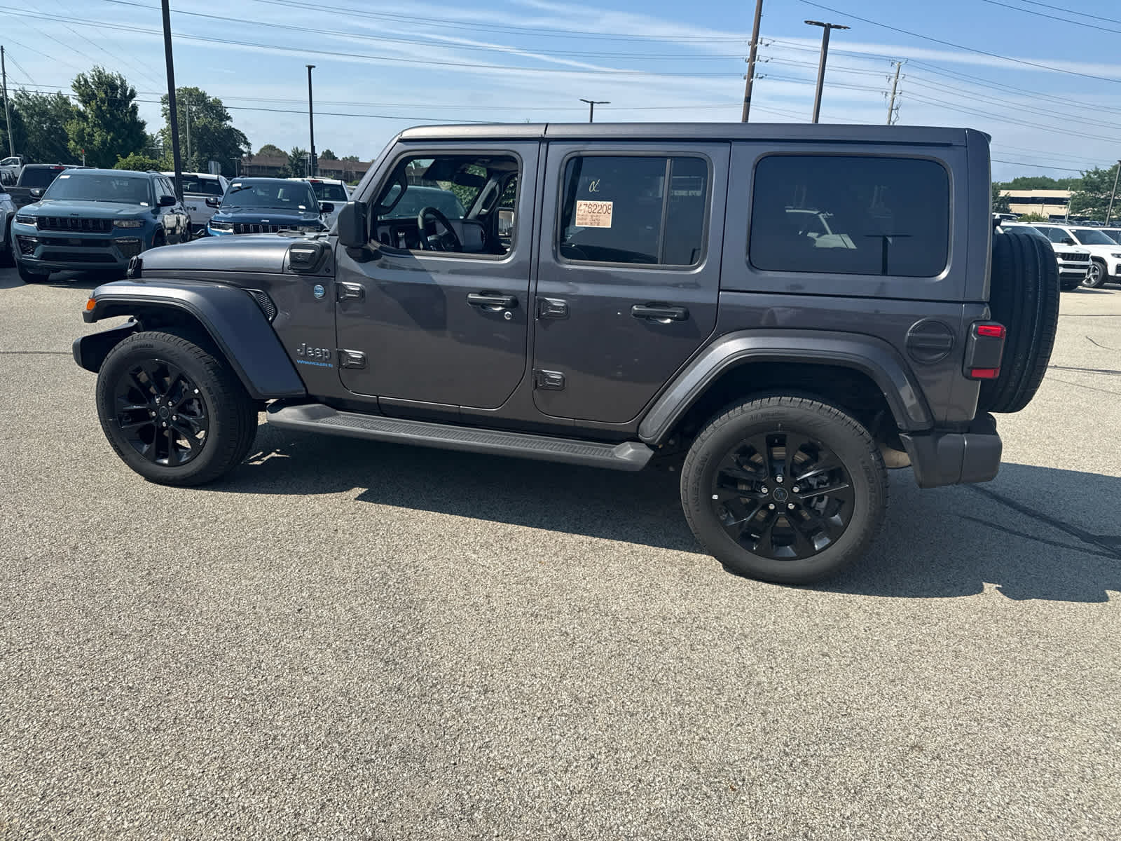 2025 Jeep Wrangler 4xe Sahara - 4x4