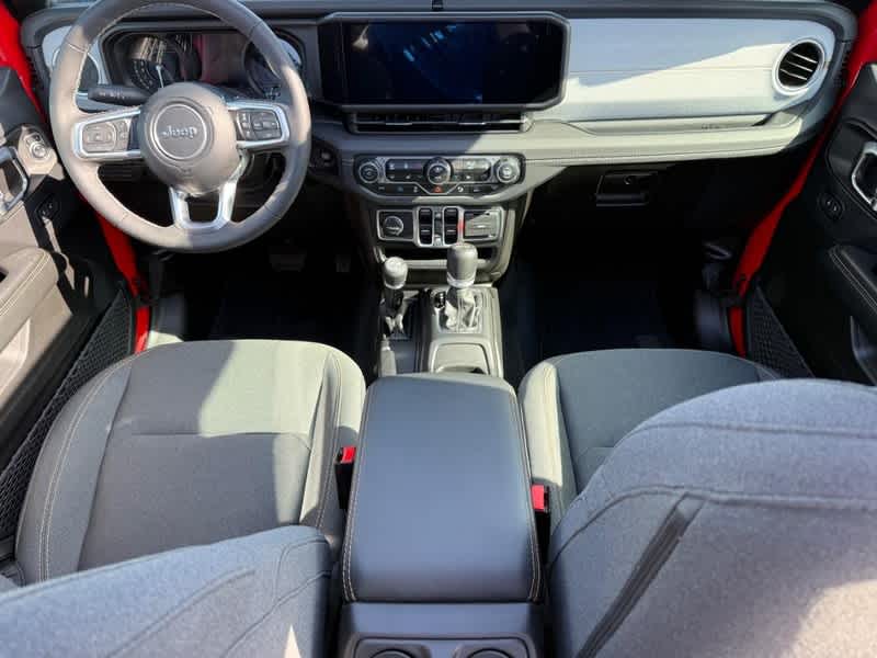 2025 Jeep Wrangler 4xe Sahara 4xe