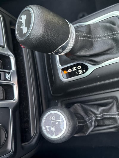 2025 Jeep Wrangler 4xe Sahara - 4x4