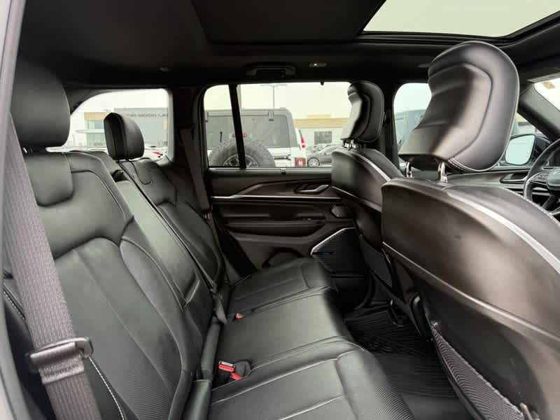 2022 Jeep Grand Cherokee 4xe Overland 4x4