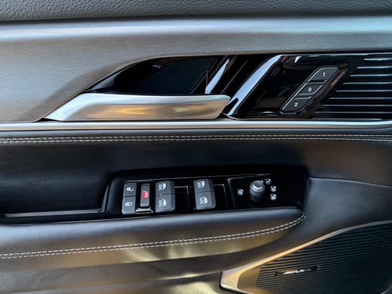 2026 Jeep Grand Wagoneer GRAND 4X4