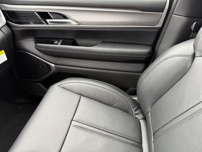 2026 Jeep Grand Wagoneer GRAND UPLAND 4X4