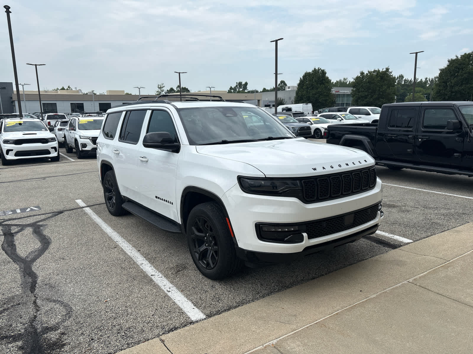 2023 Jeep Wagoneer Series II Carbide 4x4