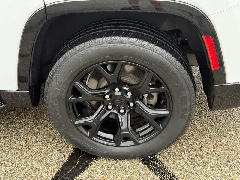2023 Jeep Wagoneer Series II Carbide 4x4
