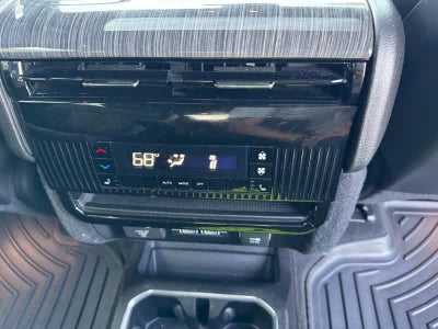 2022 Jeep Wagoneer Series III 4x4