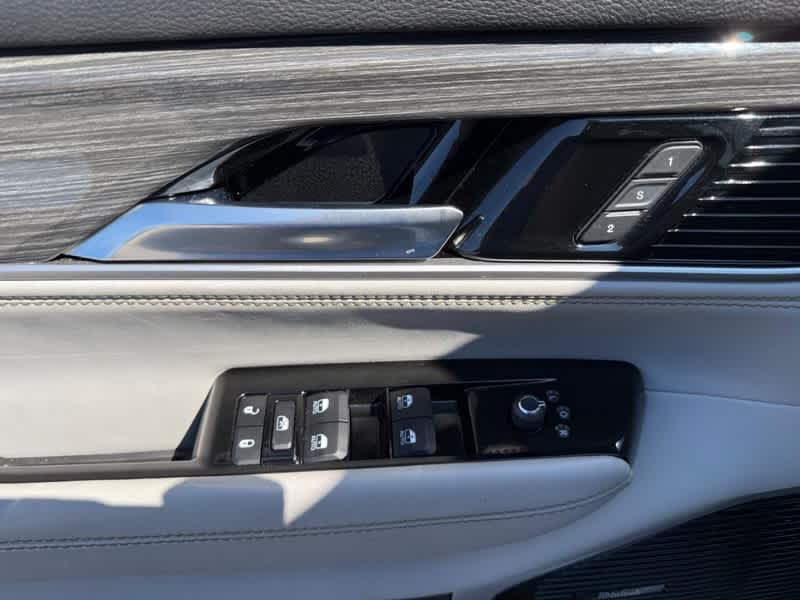 2022 Jeep Wagoneer Series III 4x4