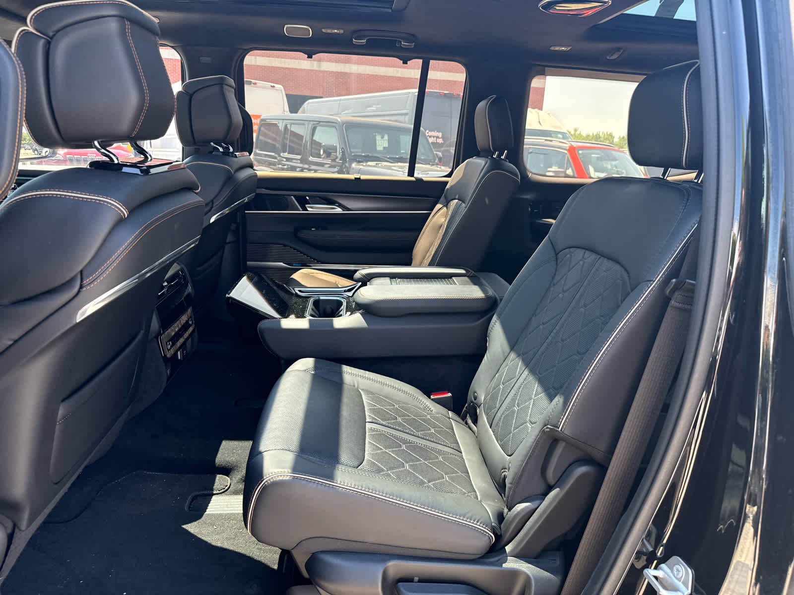 2024 Jeep Grand Wagoneer Series III Obsidian 4x4