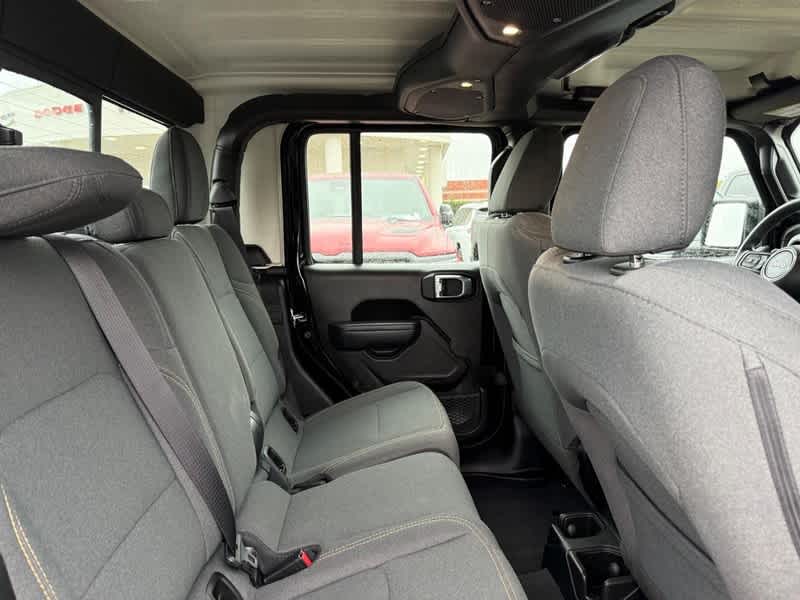 2025 Jeep Gladiator Sport
