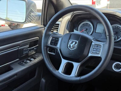 2024 RAM 1500 Classic Warlock Crew Cab 4x4 5'7' Box